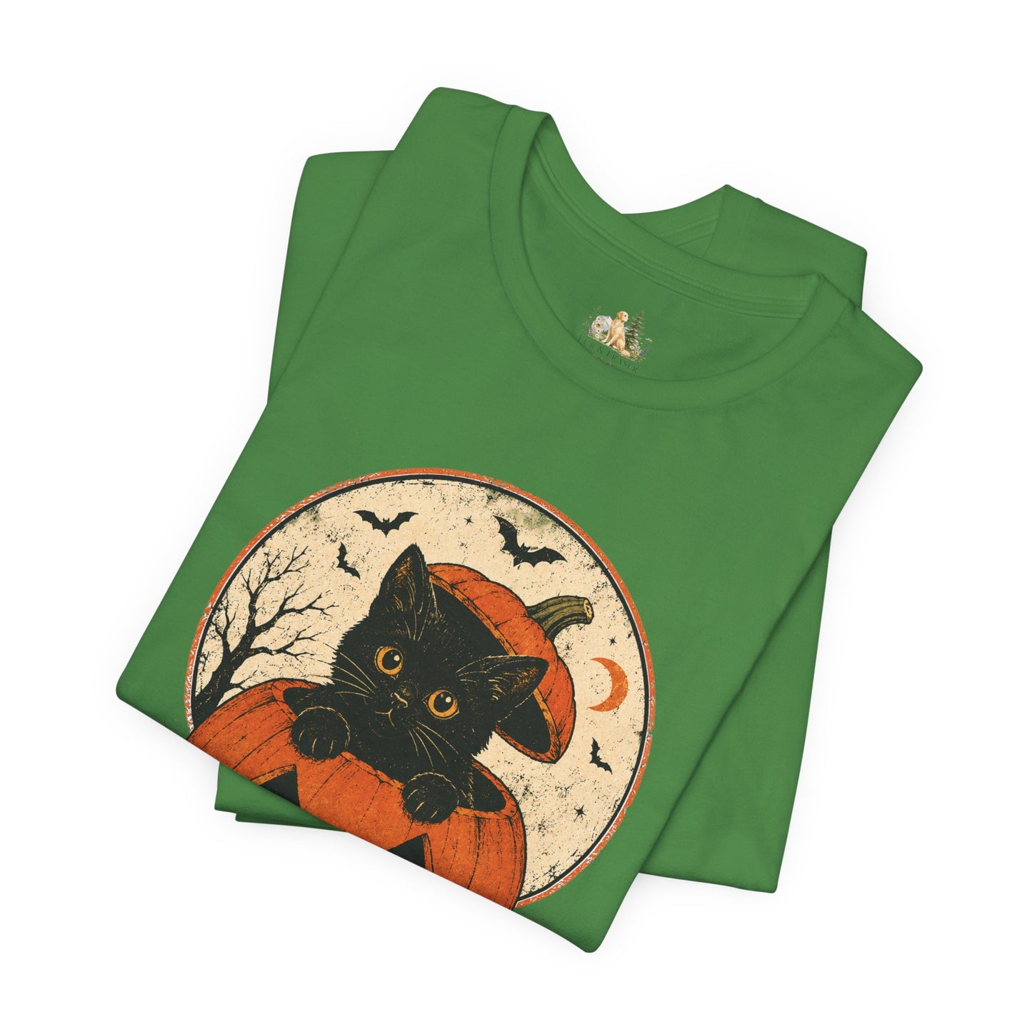 Halloween Black Cat Pumpkin T-Shirt — Cute Vintage Jack-O'-Lantern Tee