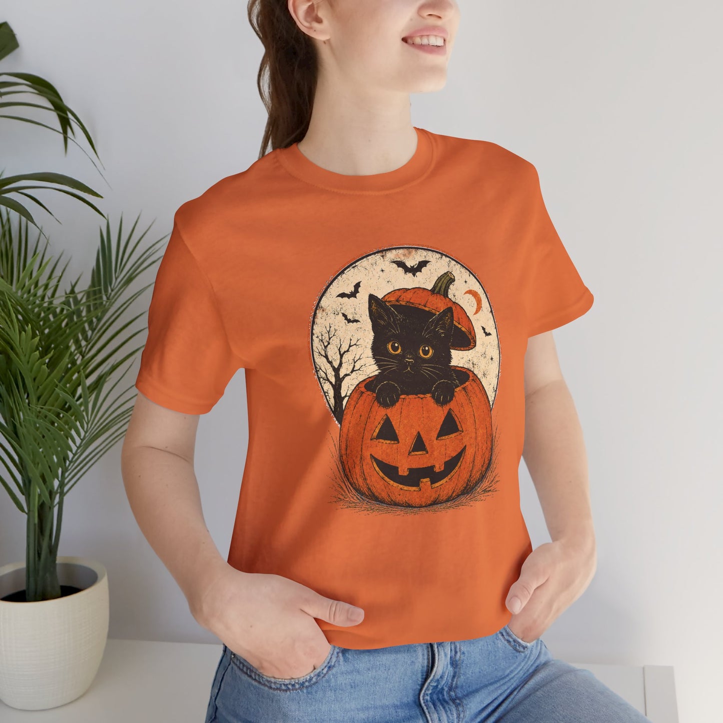 Halloween Black Cat Pumpkin T-Shirt — Cute Vintage Jack-O'-Lantern Tee