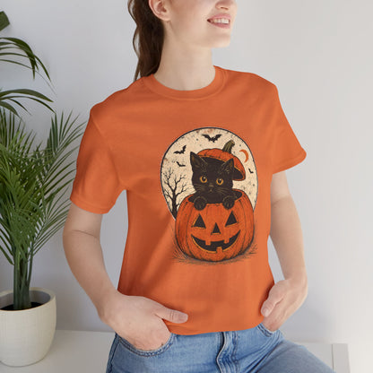 Halloween Black Cat Pumpkin T-Shirt — Cute Vintage Jack-O'-Lantern Tee