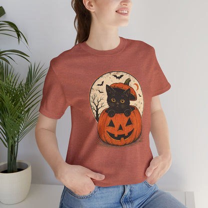 Halloween Black Cat Pumpkin T-Shirt — Cute Vintage Jack-O'-Lantern Tee