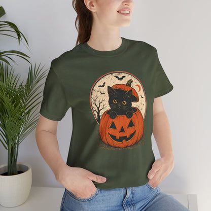 Halloween Black Cat Pumpkin T-Shirt — Cute Vintage Jack-O'-Lantern Tee