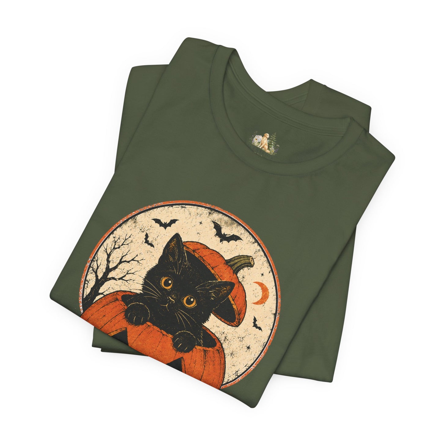 Halloween Black Cat Pumpkin T-Shirt — Cute Vintage Jack-O'-Lantern Tee