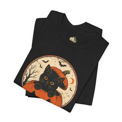 Halloween Black Cat Pumpkin T-Shirt — Cute Vintage Jack-O'-Lantern Tee