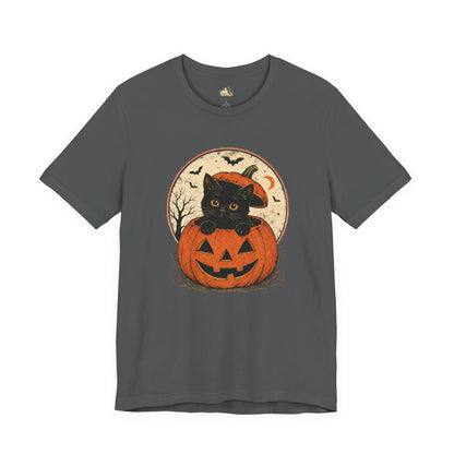 Halloween Black Cat Pumpkin T-Shirt — Cute Vintage Jack-O'-Lantern Tee