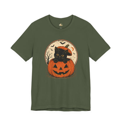 Halloween Black Cat Pumpkin T-Shirt — Cute Vintage Jack-O'-Lantern Tee