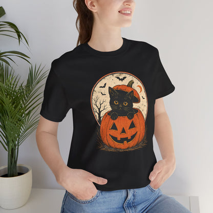 Halloween Black Cat Pumpkin T-Shirt — Cute Vintage Jack-O'-Lantern Tee