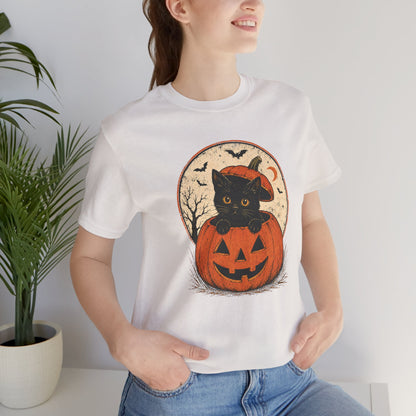 Halloween Black Cat Pumpkin T-Shirt — Cute Vintage Jack-O'-Lantern Tee