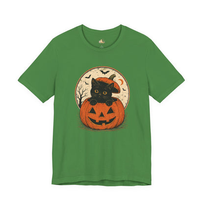 Halloween Black Cat Pumpkin T-Shirt — Cute Vintage Jack-O'-Lantern Tee