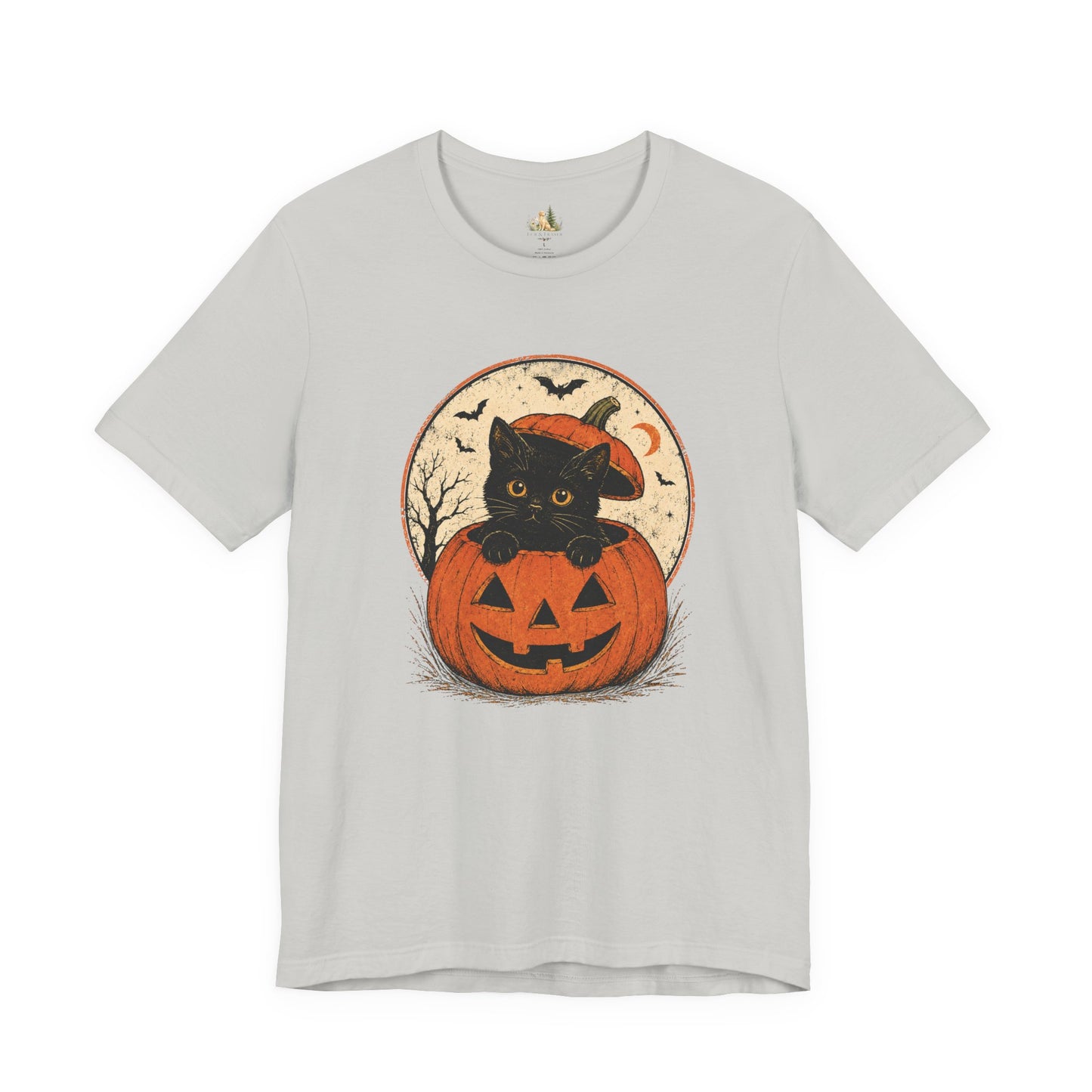 Halloween Black Cat Pumpkin T-Shirt — Cute Vintage Jack-O'-Lantern Tee