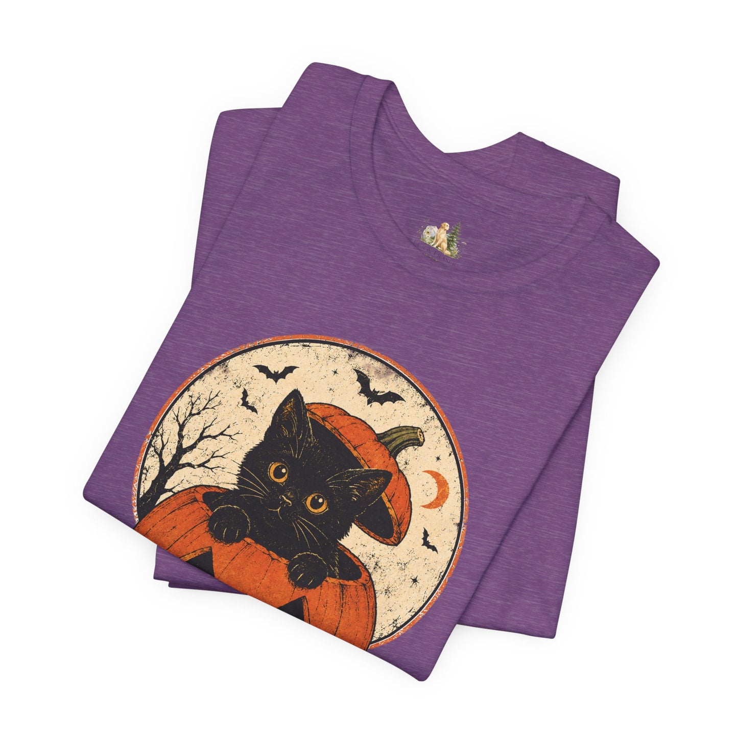 Halloween Black Cat Pumpkin T-Shirt — Cute Vintage Jack-O'-Lantern Tee