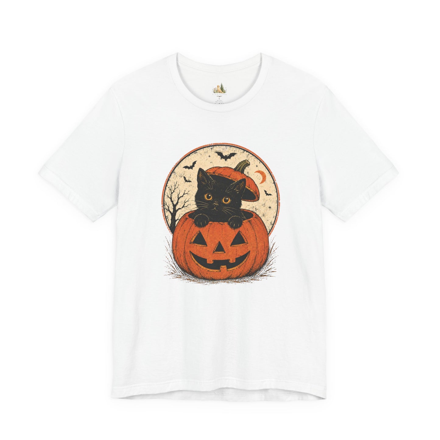Halloween Black Cat Pumpkin T-Shirt — Cute Vintage Jack-O'-Lantern Tee