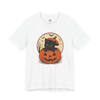 Halloween Black Cat Pumpkin T-Shirt — Cute Vintage Jack-O'-Lantern Tee