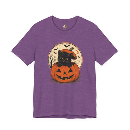Halloween Black Cat Pumpkin T-Shirt — Cute Vintage Jack-O'-Lantern Tee
