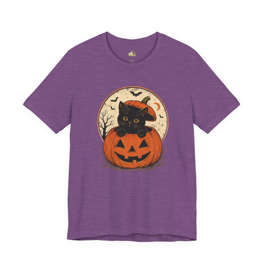 Halloween Black Cat Pumpkin T-Shirt — Cute Vintage Jack-O'-Lantern Tee