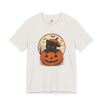 Halloween Black Cat Pumpkin T-Shirt — Cute Vintage Jack-O'-Lantern Tee